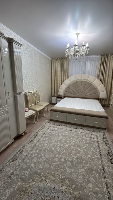 Продается спальний гарнитур