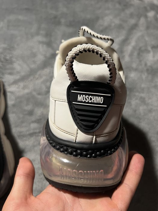 Adidasi Moschino