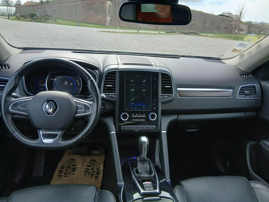 RENAULT KOLEOS 2.0 DCI 177 cp , cutie automata Inițial Paris !!