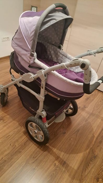 Vând cărucior 2in 1