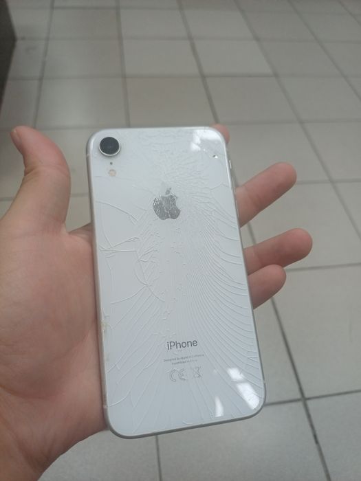 Iphone xr , требуется ремонт