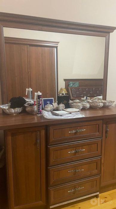 Спальный гарнитур