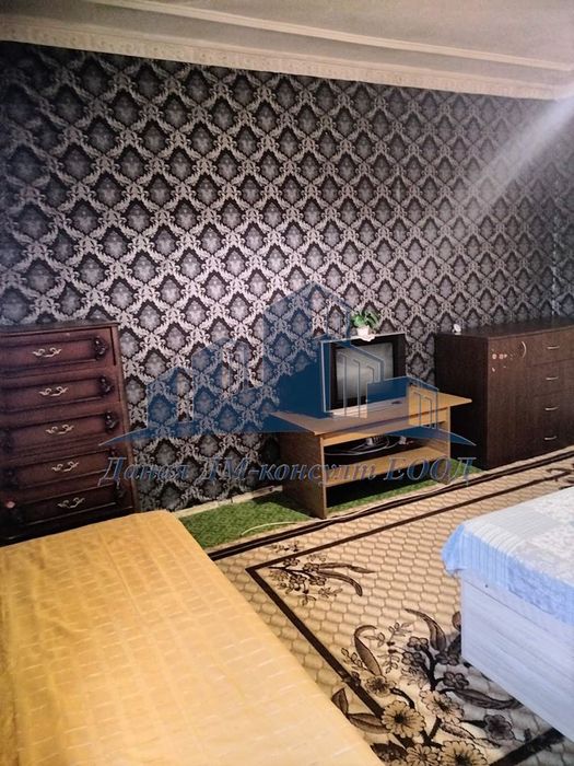 Продава се Двустаен апартамент в Шумен, Военно училище - 75 кв.м за 1286 €/кв.м - Снимка #1