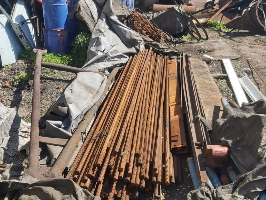 Продаю трубу, арматуру, листы