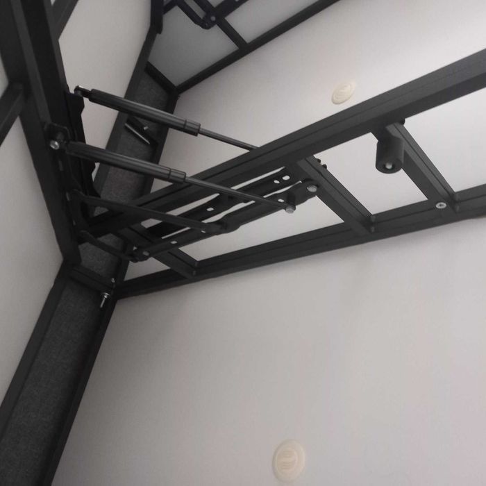 Спалня 150/200 – база Comfort + матрак Comfort, отлично състояние