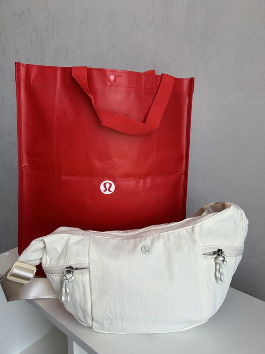 Кросс-боди Lululemon
