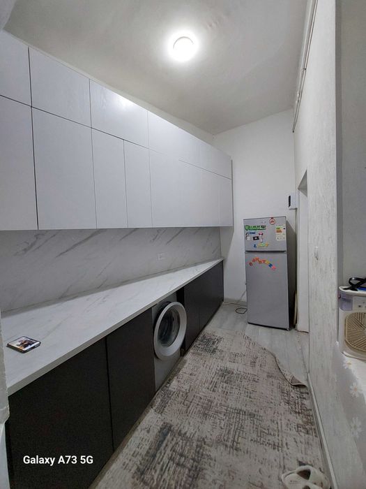 Uy sotiladi srochno!