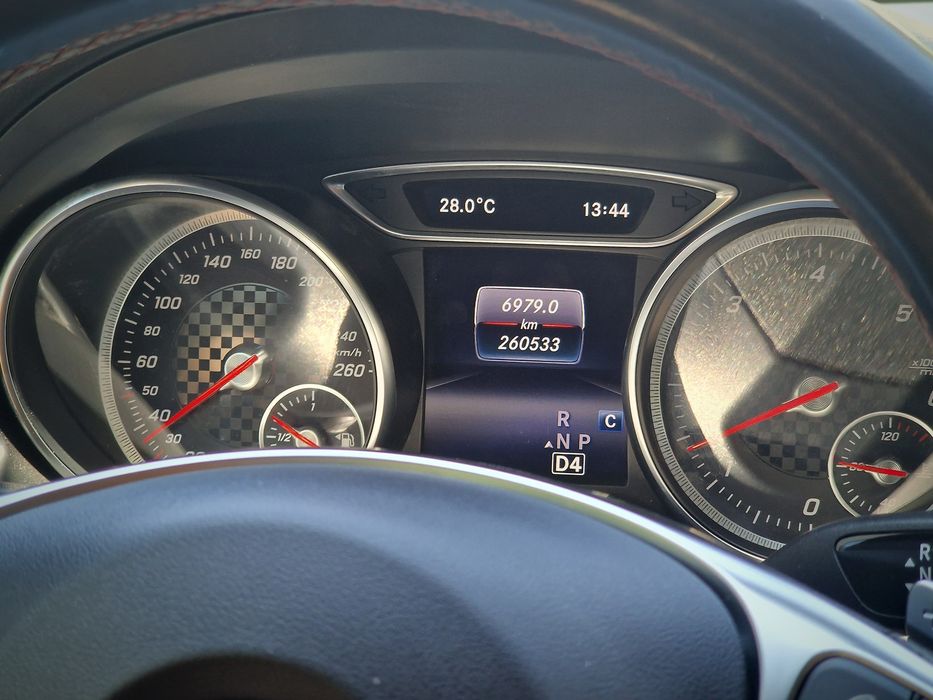 Mercedes A180d AMG Line (2017)