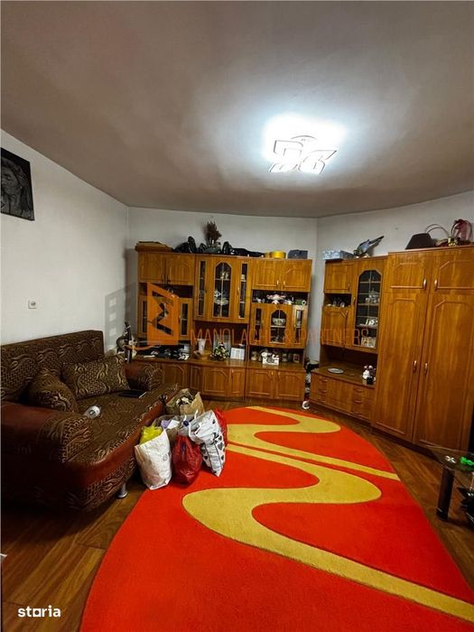 Casa batraneasca cu teren zona Centrala