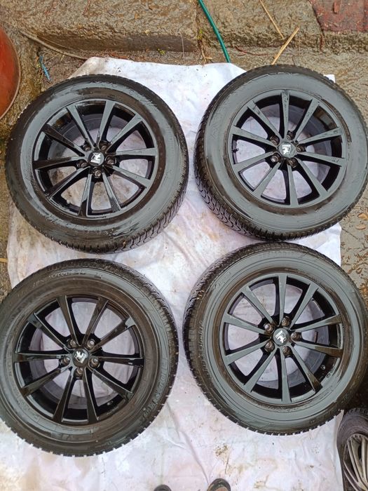 Jante R17 potrivite pentru Ford, Volvo, cu anvelope de iarna 235 60 17