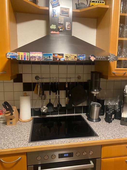 Mobila bucatarie Dan Küche Germania + colțar si masă extensibila