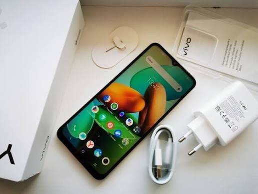 Продам vivo y35 черный