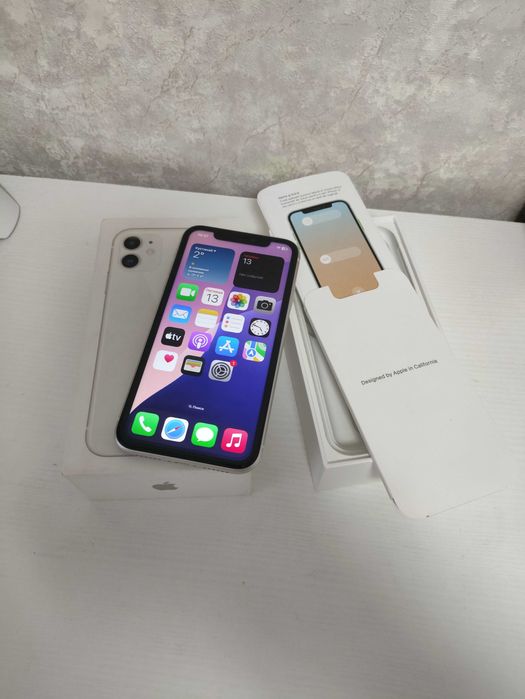 iPhone 11 64GB отличное состояние