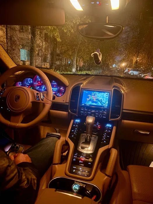 Porsche Cayenne 3.0 diesel 2012 extra full, impecabil, accept variante