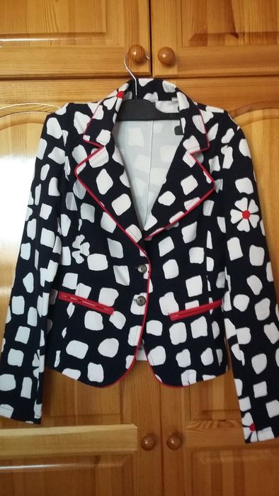 Сако Есен/Пролет с Елегантна Кройка и Декорации! НОВО!