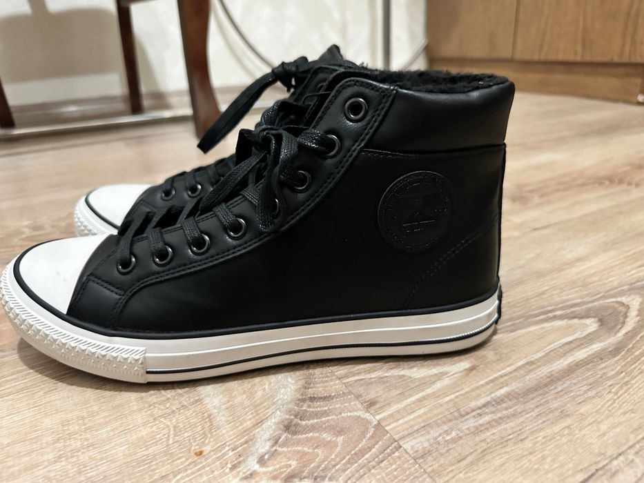 Мужские кроссовки