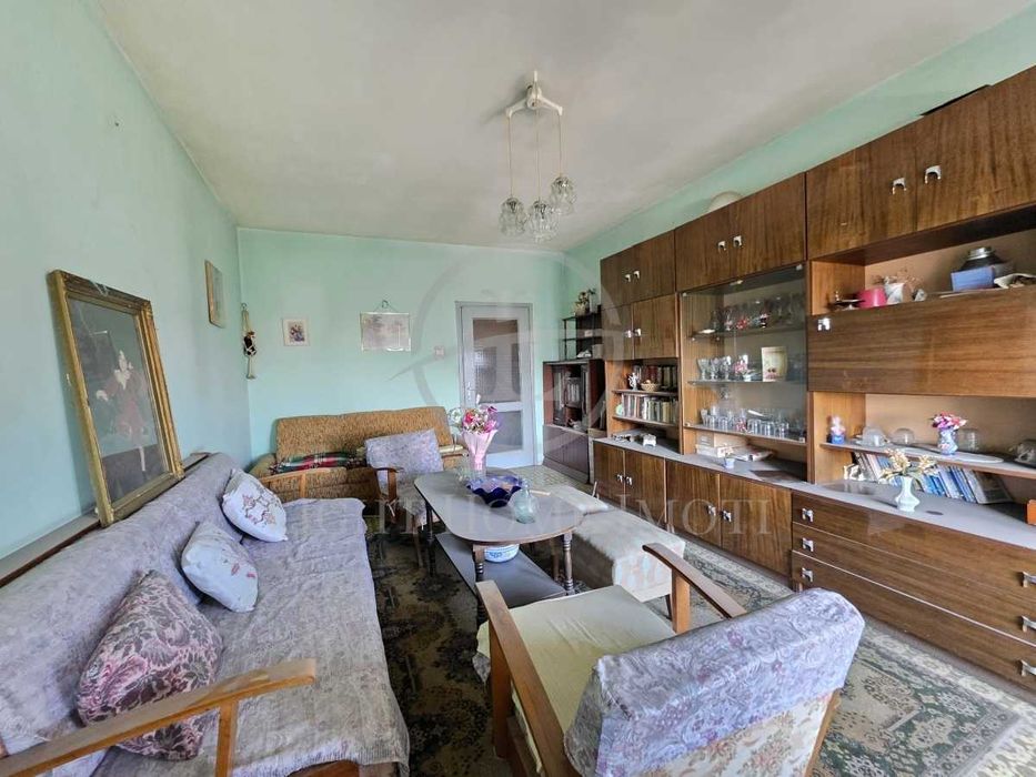 Продава се Тристаен апартамент в Пловдив, Кючук Париж - 104 кв.м за 1486 €/кв.м - Снимка #2