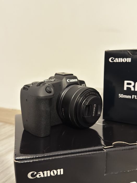 Canon R8 + RF 50mm f1.8 - Garantie 2027