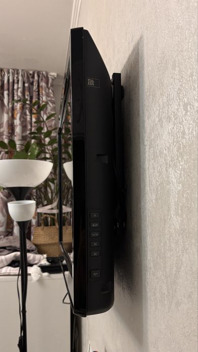 Продам телевизор Panasonic