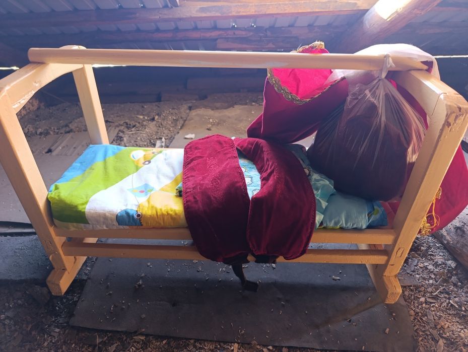 Продам бесик ручной работы