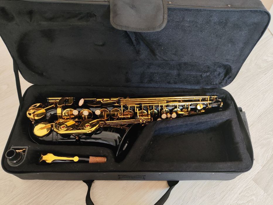 Саксафон Lazaro  черный