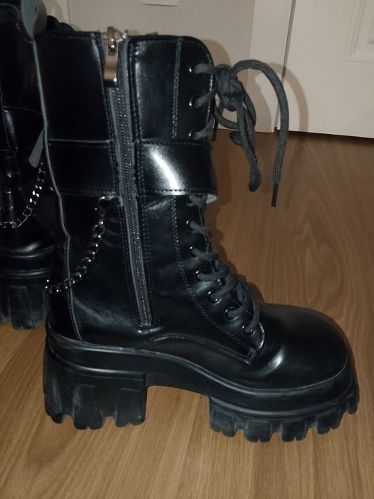 Продам ботинки за 6.500 тг