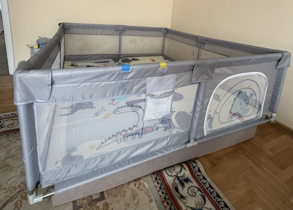 Кошара за игра с килимче