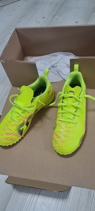 Adidasi NOI Puma ghete fotbal sintetic 37