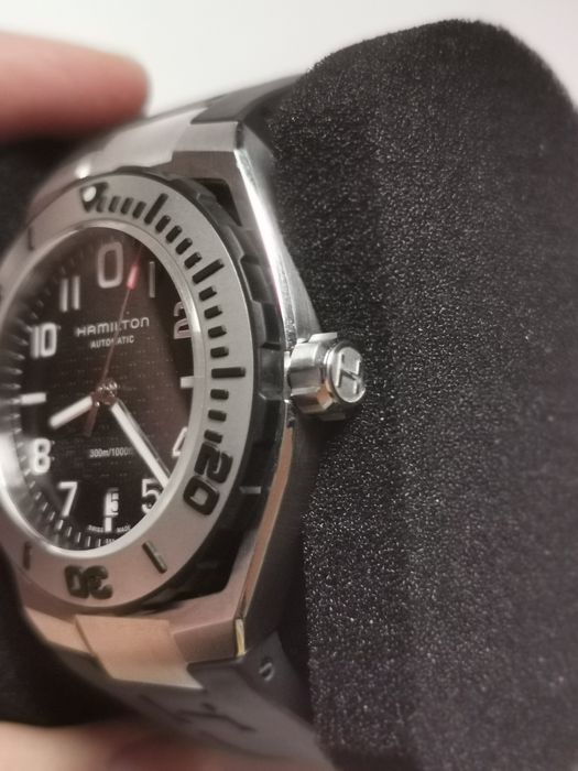 Hamilton Khaki Navy Sub - като нов
