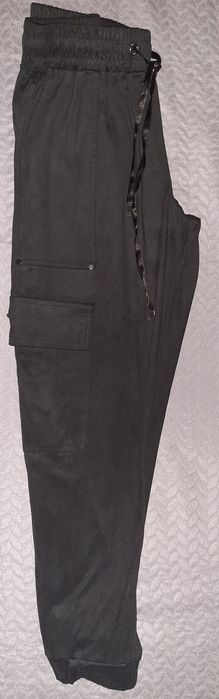 Pantaloni Zara marimea XS,purtati de doua ori,impecabili