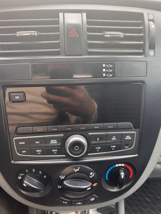 Лассетти продается