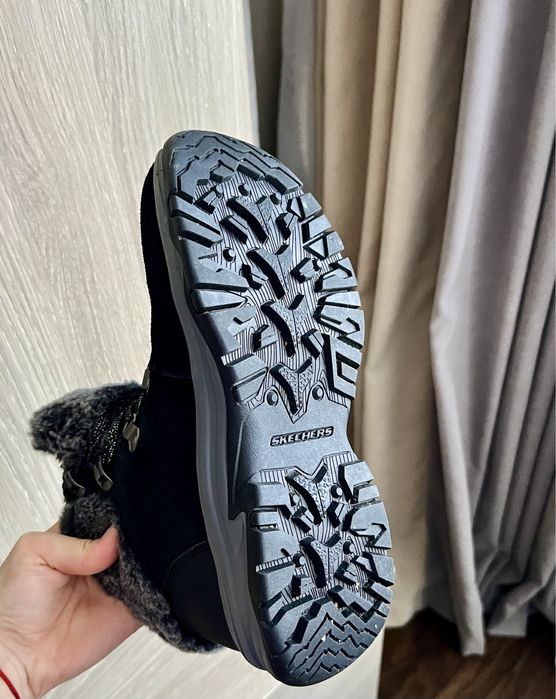 Ботинки Skechers зимние (37,5)