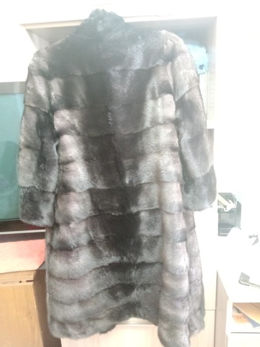 Продам норковую шубу