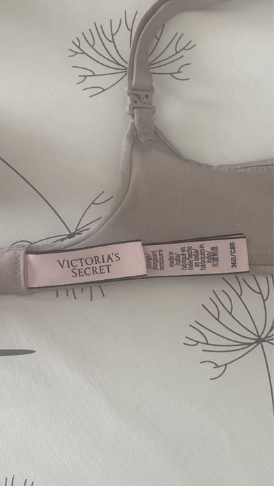 Sutien Victoria’s Secret adus din USA