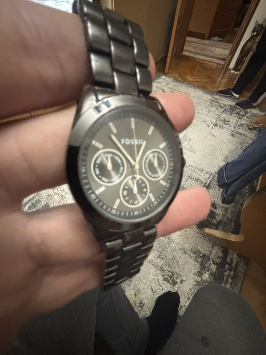 Часовник              Fossil.