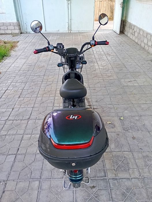 Yangi elektr skuter