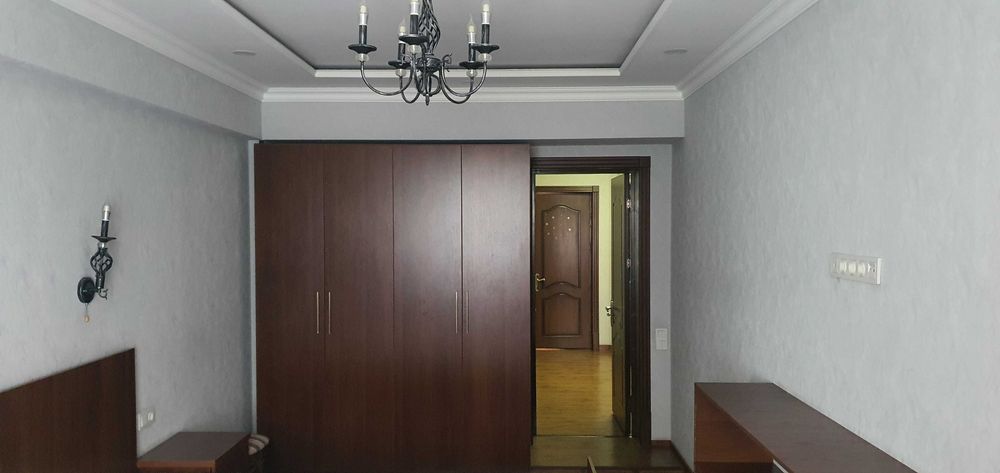 Ц 4, Ц4, Кашгар, Алайский 3/8/9 галерейка с ремонтом. 100 000 у.е.