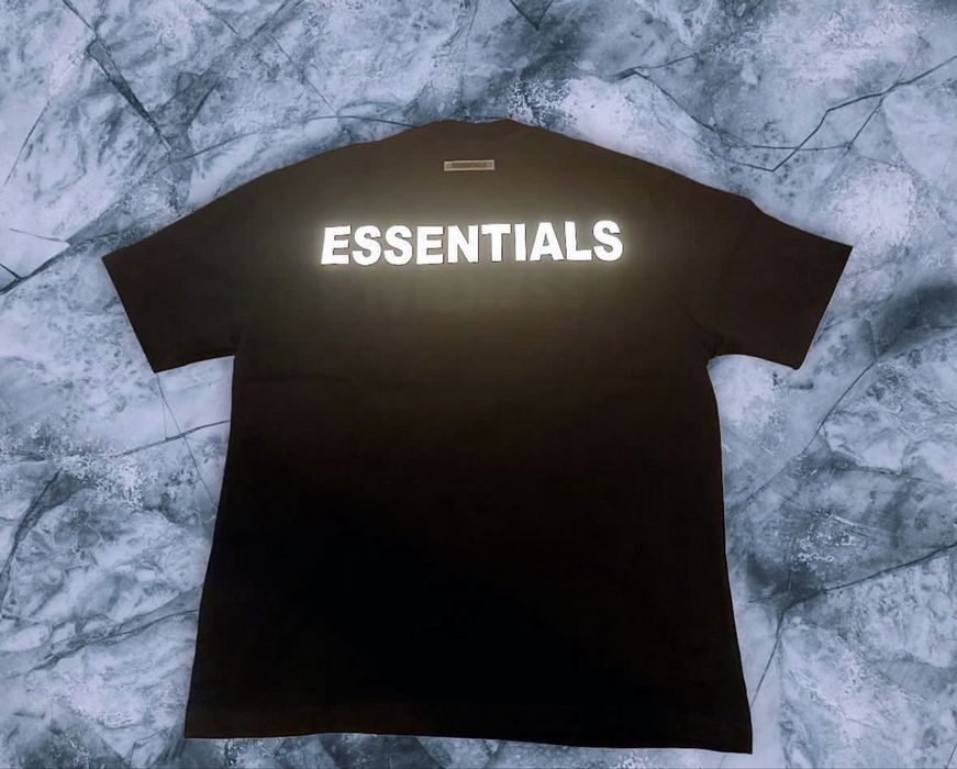 Тениски  Essentials