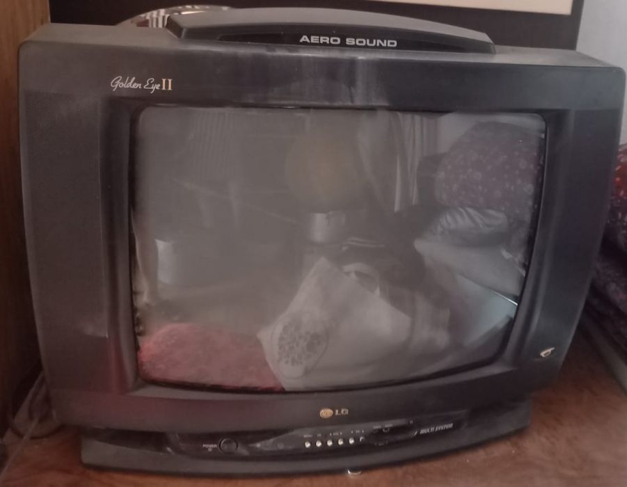 Продам телевизор