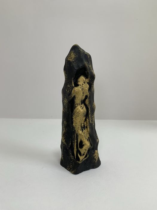 Статуэтки ручной работы