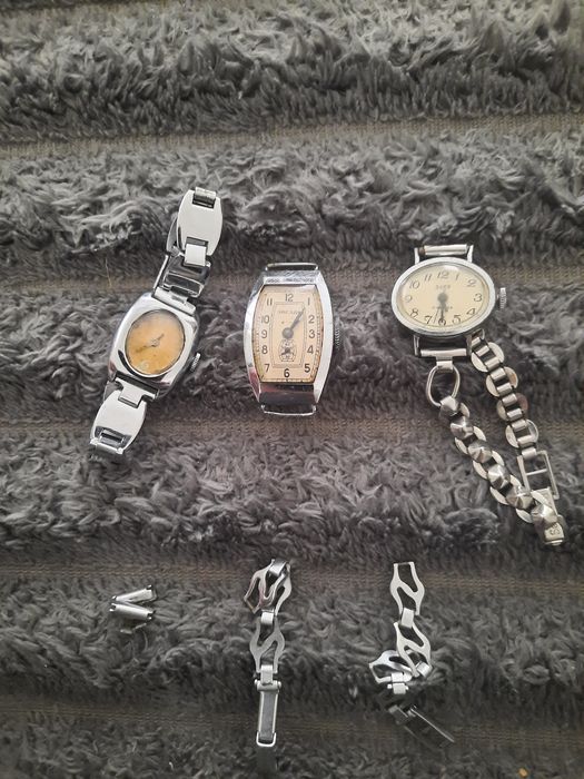 Часы жен рабочие механика деш отдам