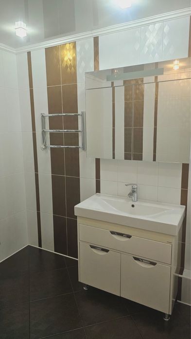 Сдам 2 комн. квартиру в Паркоаой зоне