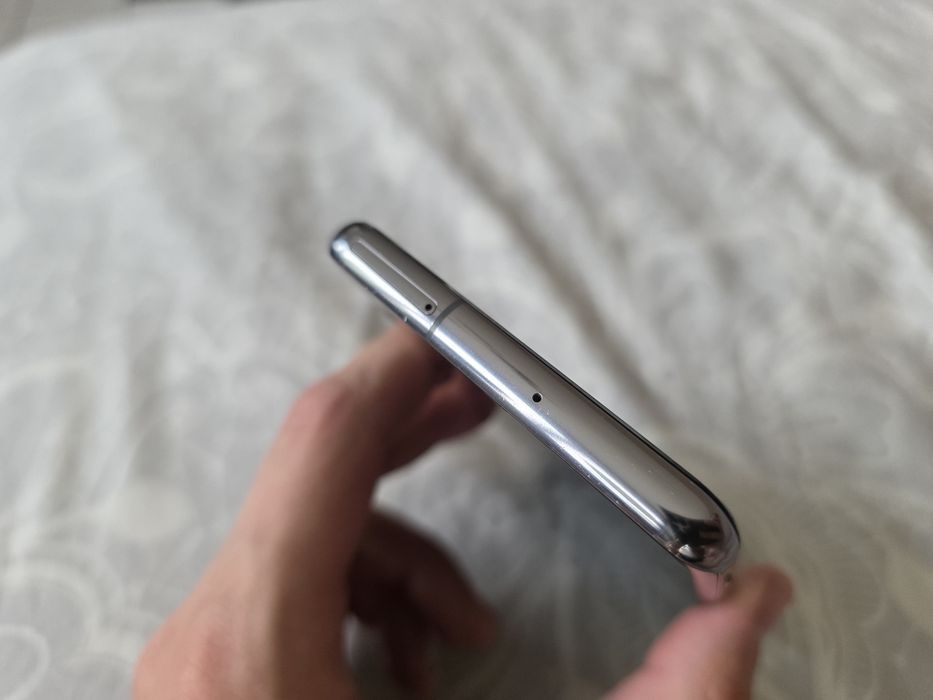 Samsung Galaxy S10 Plus 128GB с проблем