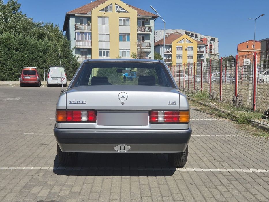 Mercedes-Benz 190