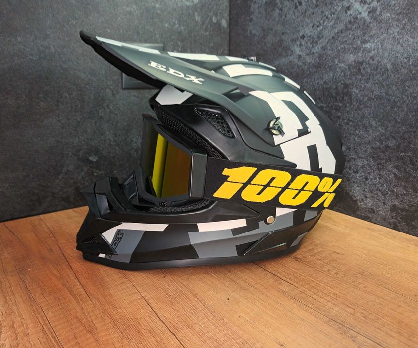 Каска шлем за мотокрос, колело (велосипед), скутер, тротинетка