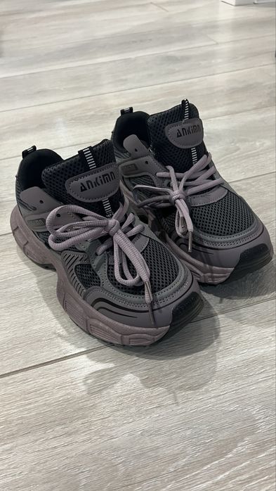 Кросовки новые унисекс! Недорого