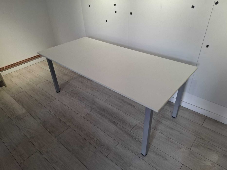 Birou 190x90 cm (pot asigura transportul in Cluj)