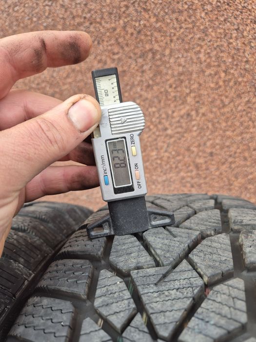 Jante R15 5x112 cu anvelope iarna 195/65R15 foarte bune