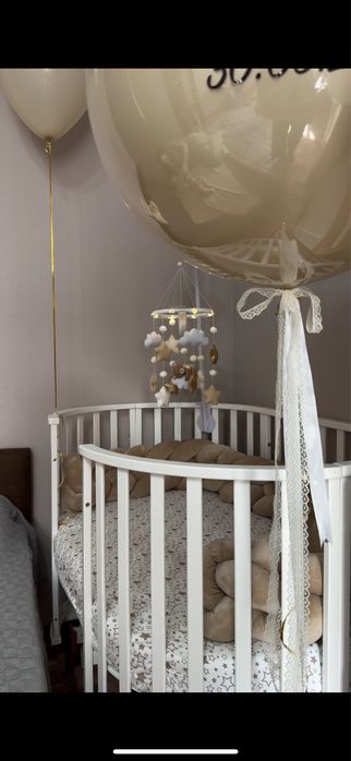 Продам мобиль на кроватку