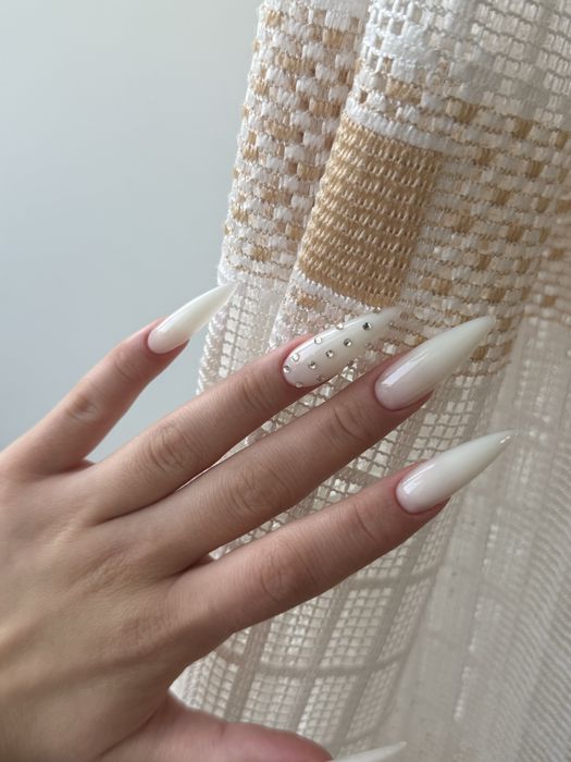 Сатпаева - маникюр/наращивание